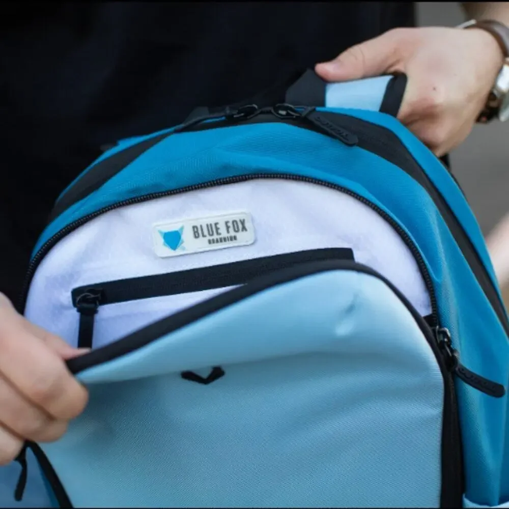 NEW BLUE FOX backpack excellent backpack to carry your electronics